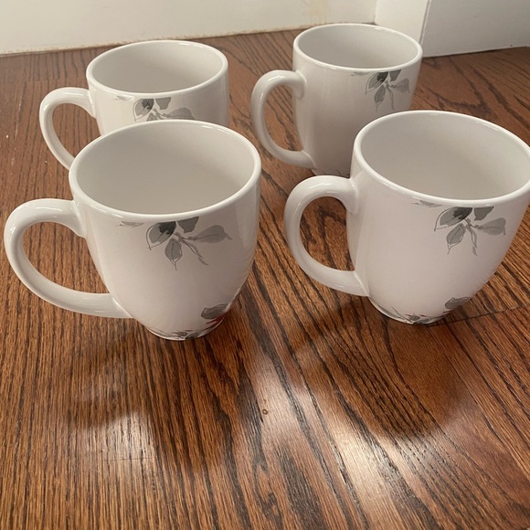 KYOTO LEAVES Corelle 12 oz Round Mugs- set of 4 - Picture 2 of 5